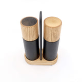 Elegant salt- og peberkværn i eg og pulverlakeret aluminium