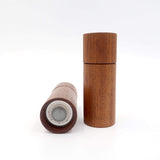 Stilren salt- og peberkværn i mahogni